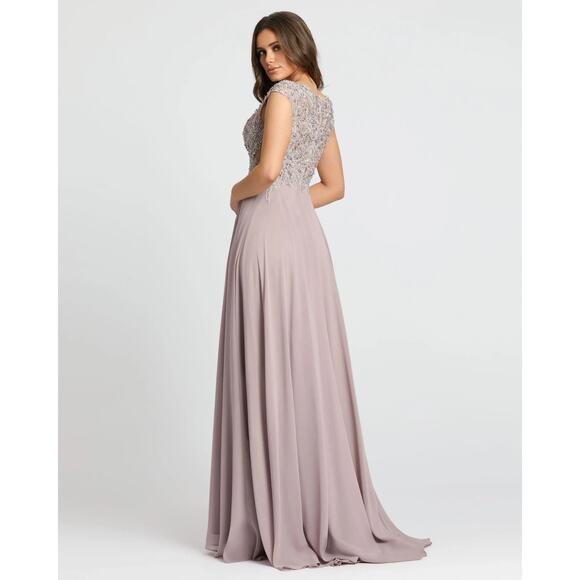 Mac Duggal NWT Appliqué Cap Sleeve Bodice Flowy Gown in Vintage Lilac Size 6 - Picture 2 of 9